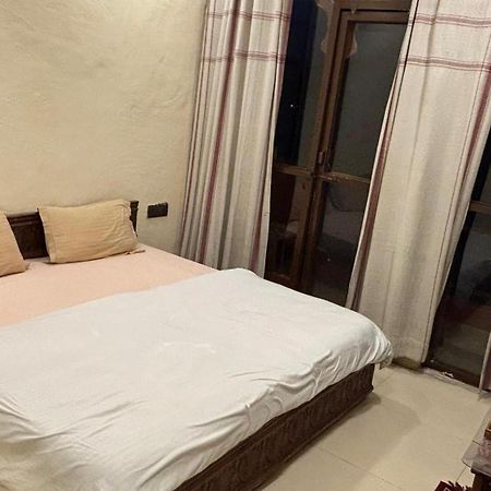 Hotel Vedic Dham Ganga Rishīkesh Esterno foto